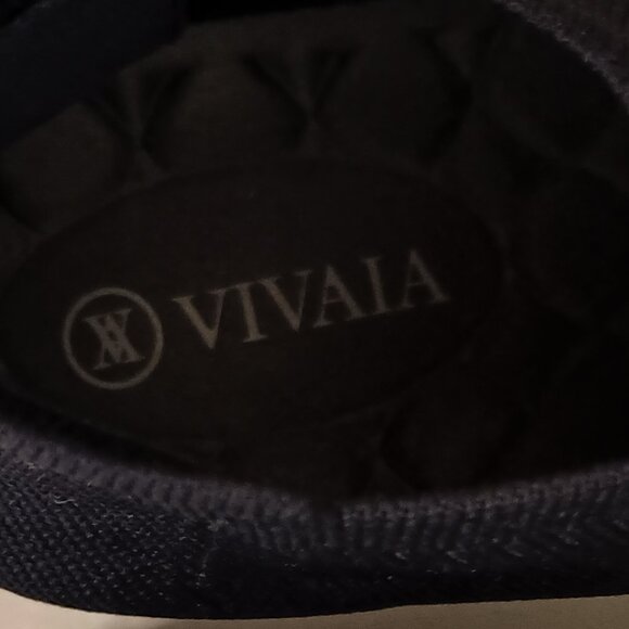 VIVAIA Ryan Blue Water Resistant Chelsea Boots Womens Sz 7.5 (EU 38) - Picture 3 of 15